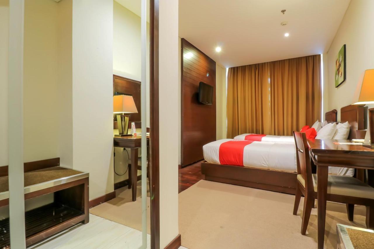 Capital O 2114 Grand Jimbaran Boutique Hotel エクステリア 写真