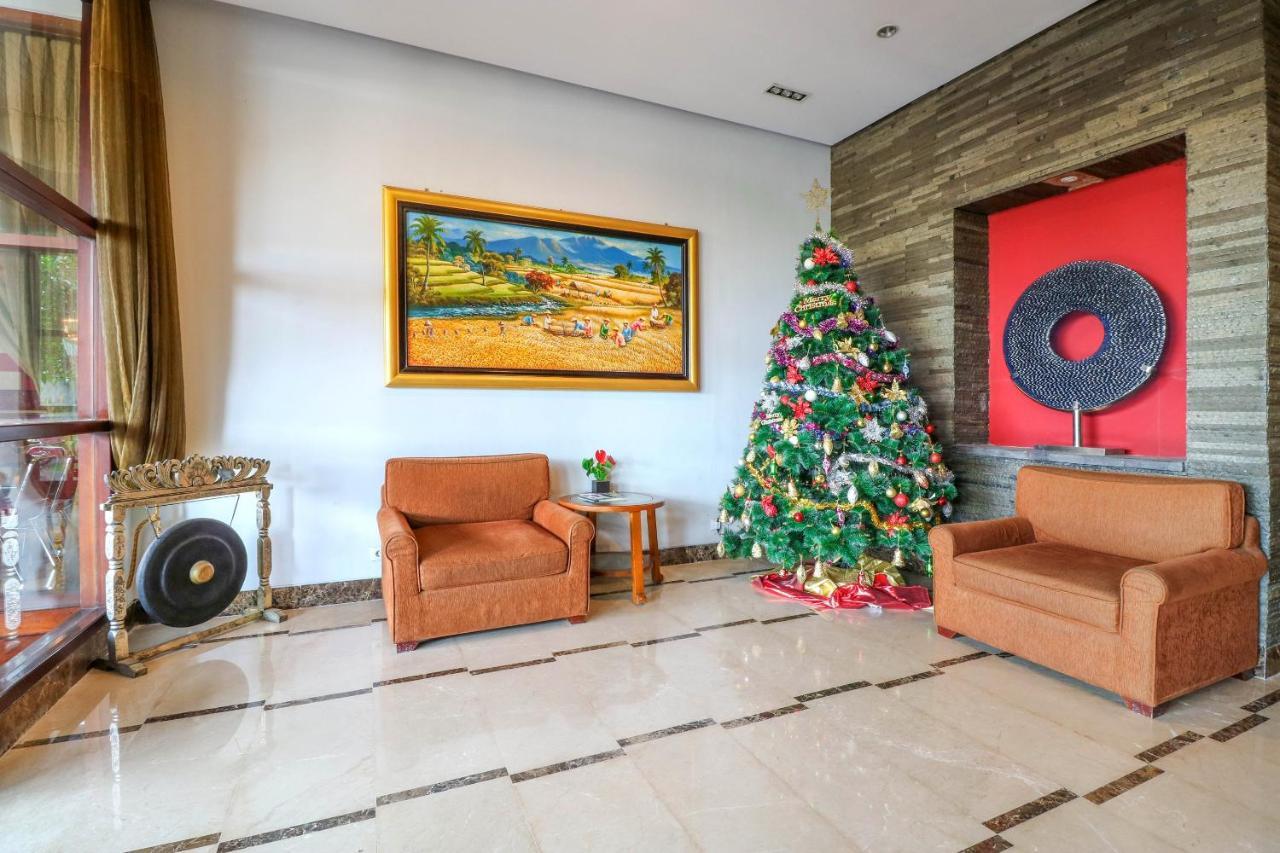 Capital O 2114 Grand Jimbaran Boutique Hotel エクステリア 写真