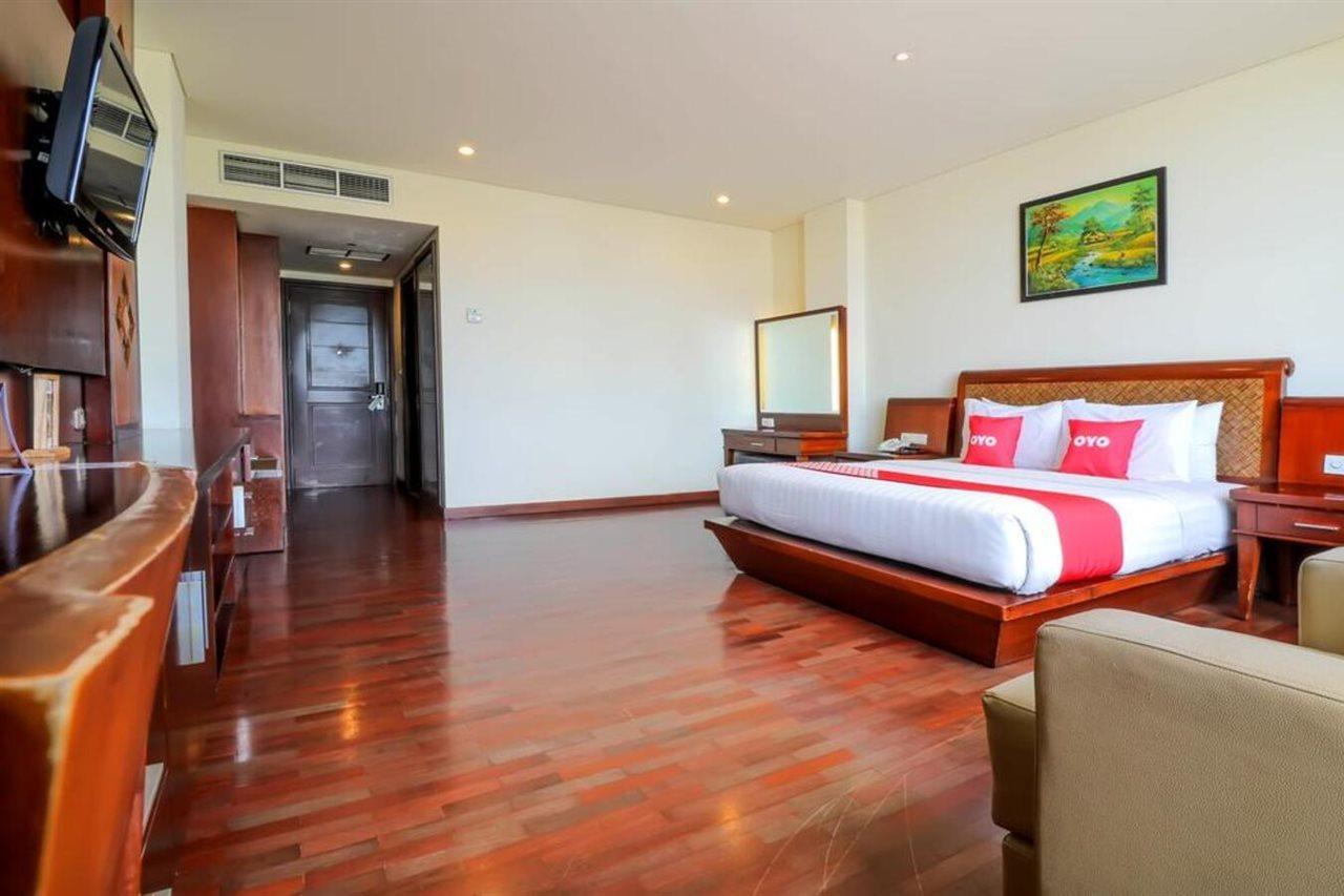 Capital O 2114 Grand Jimbaran Boutique Hotel エクステリア 写真