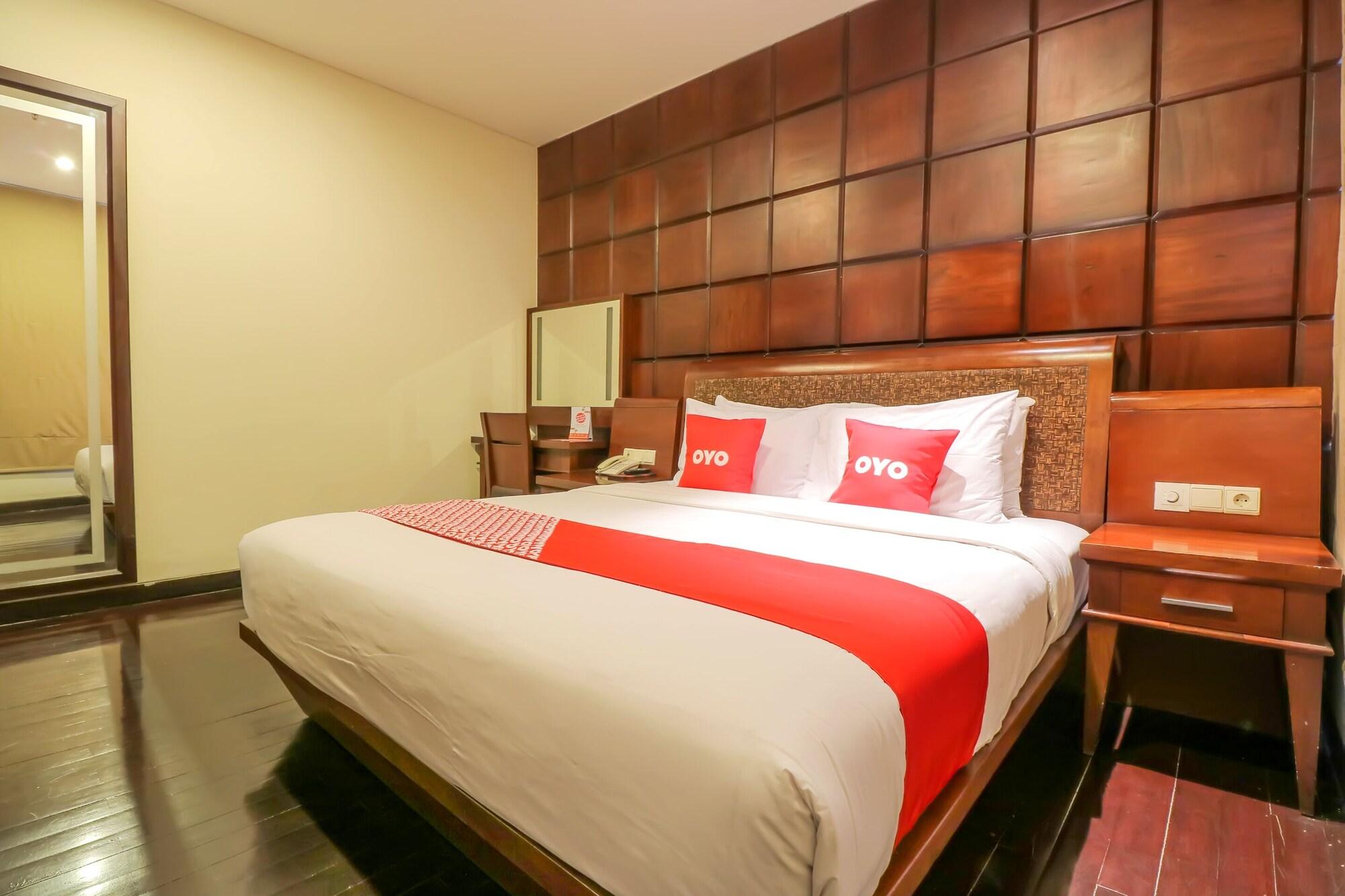 Capital O 2114 Grand Jimbaran Boutique Hotel エクステリア 写真